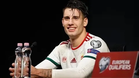 【激战正酣，皇家马德里力转乾坤！阿隆索卸下重担，球队彰显顽强意志与集体魅力】